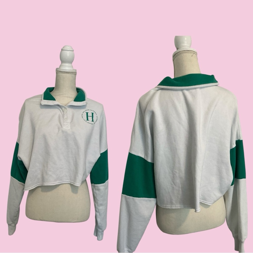 Hollister White and Green Cropped Sweater
